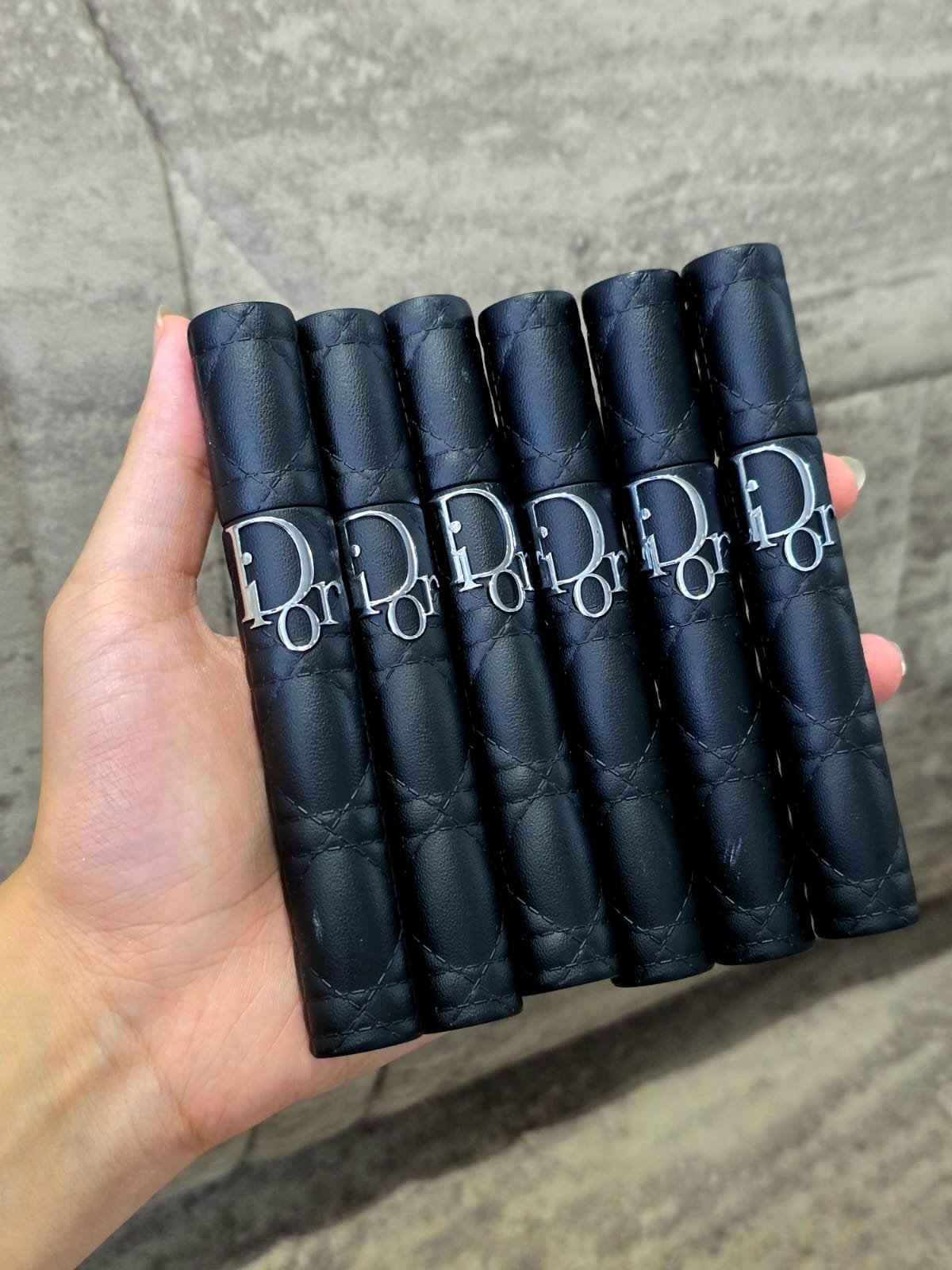 IMG-20250713-WA0106(1) Diorshow Overvolume Extreme Volume Mascara without box - Image 1