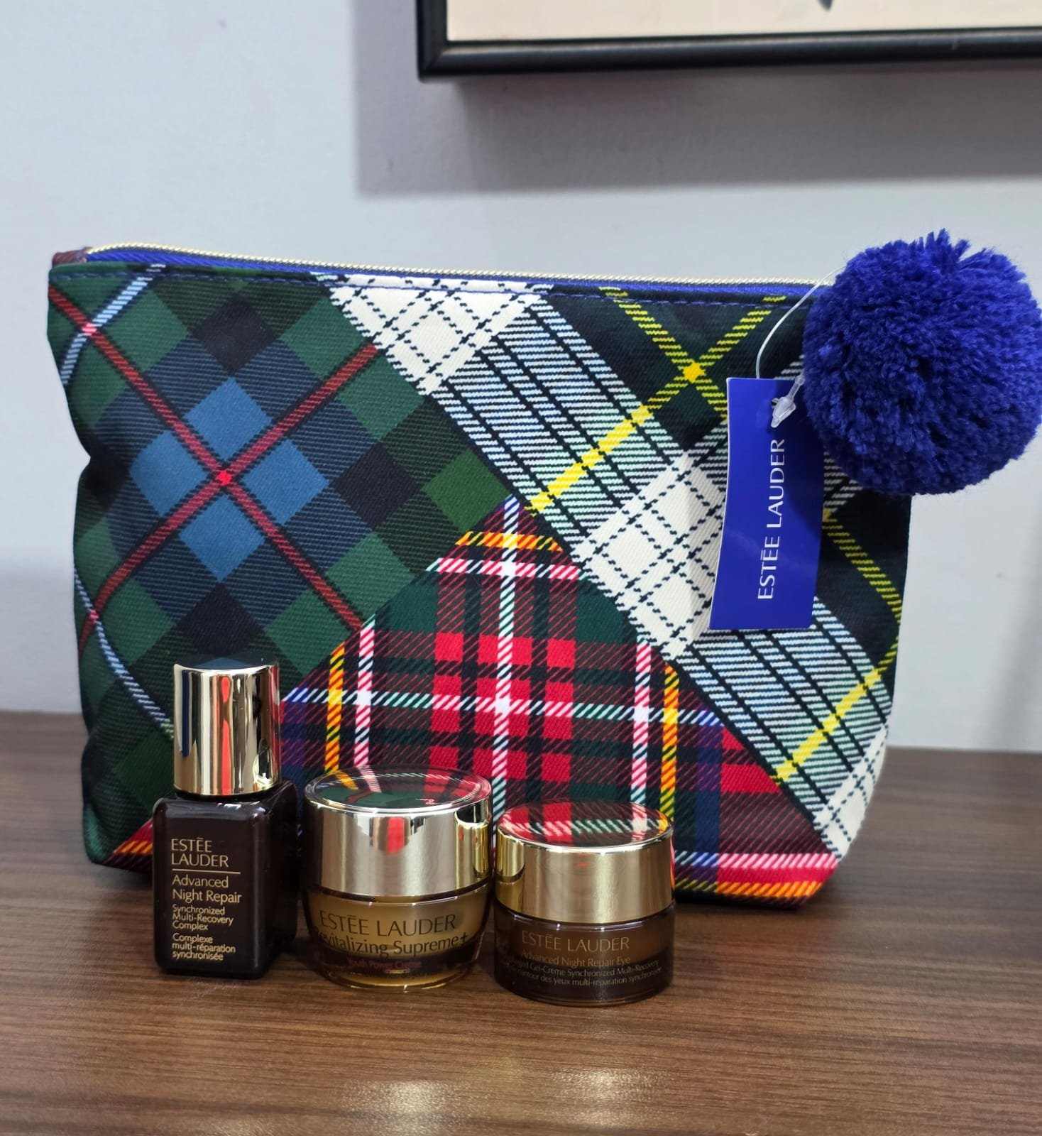 IMG-20251109-WA0045 Estée Lauder Skincare Set - Image 1