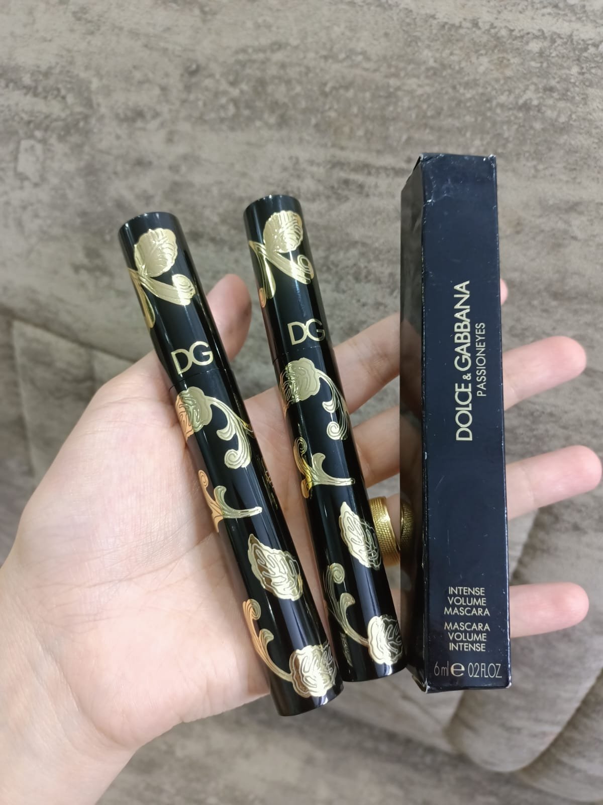 IMG-20250809-WA0278(1) Dolce & Gabbana PassionEyes Intense Volume Mascara 1 Nero Sicilia.2oz New In Box - Image 1