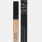 NARS Radiant Creamy Concealer in the shade Medium 2 Ginger