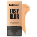 HUDA BEAUTY  Easy Blur Natural Airbrush Foundation with Niacinamide Color: Cheesecake 250G - Light-Medium skin with a golden undertone Size / 30 mL