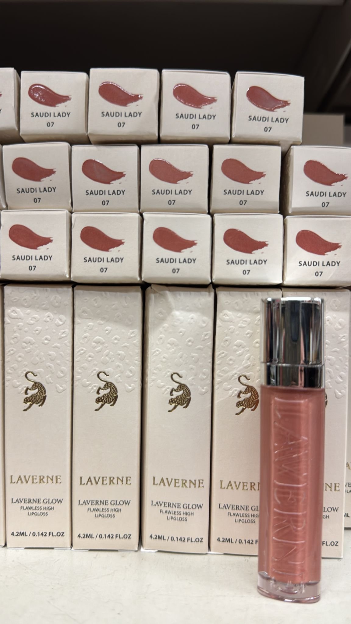 IMG-20251128-WA0099 Lavern Saudi Lady lip gloss 07 - Image 1