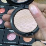 M.A.C Cosmetics Extra Dimension Skinfinish Beaming Blush 9g
