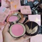 Pillow Talk medium Dream blur  Charlotte Tilbury  Cheek To Chic Blush